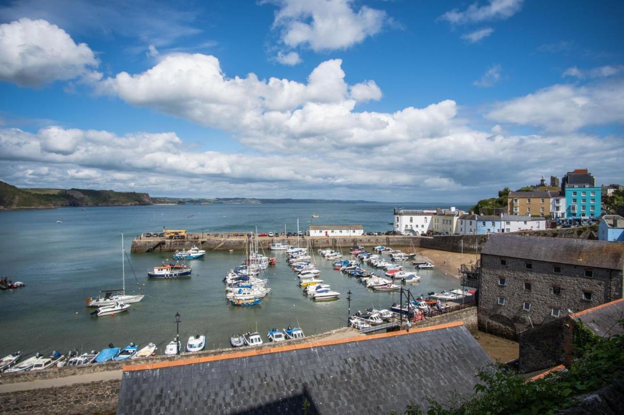 Goscar Court - 1 Bedroom Apartment - Tenby Exterior photo