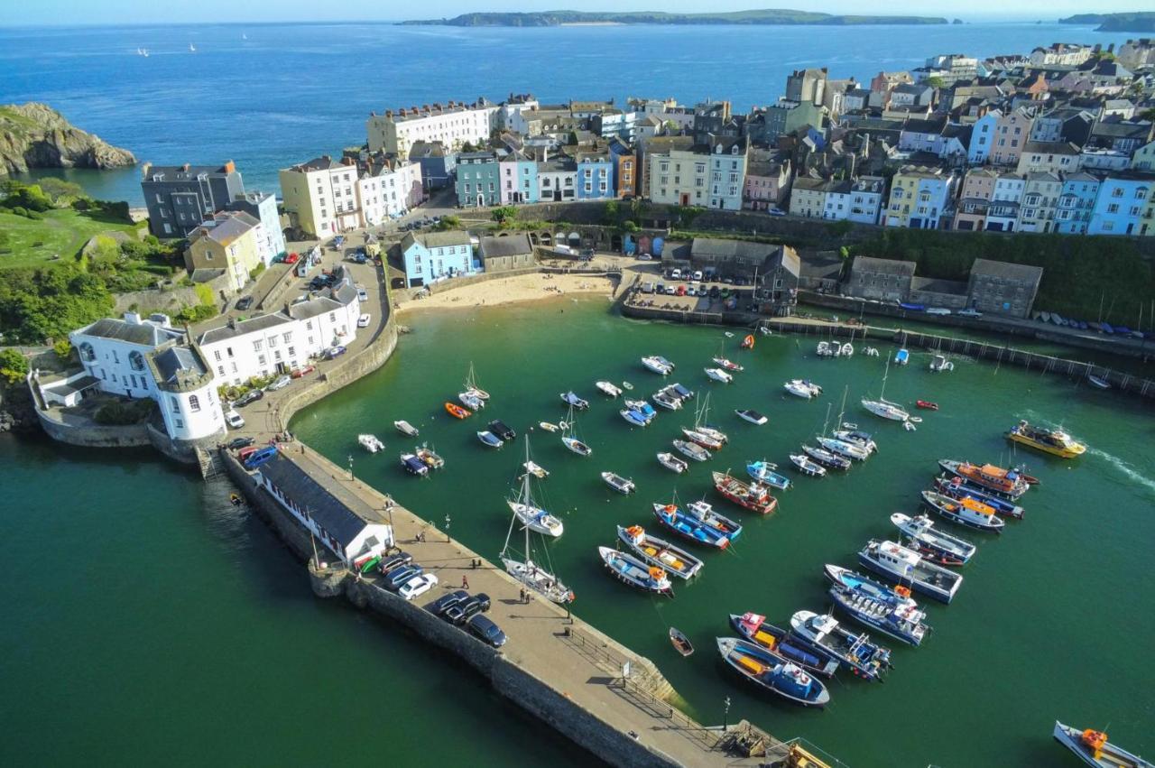 Goscar Court - 1 Bedroom Apartment - Tenby Exterior photo